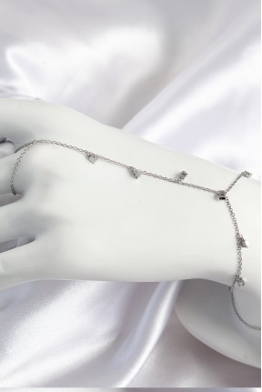 Pirinç Zirkon Taşlı Sallantılı Model Gümüş Renk Kadın şahmeran Pirinç Zirkon Taşlı Sallantılı Model Gümüş Renk Kadın şahmeran