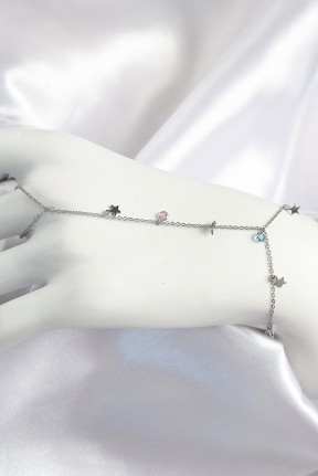 Pirinç Renkli Zirkon Taşlı Sallantılı Yıldızlı Model Gümüş Renk Kadın şahmeran