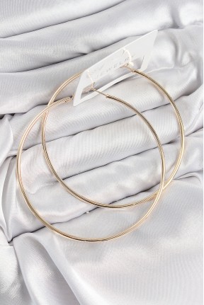 Pirinç Halka Model Gold Renk Kadın Küpe Pirinç Halka Model Gold Renk Kadın Küpe