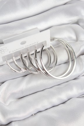 Pirinç Halka Model Gümüş Renk Kadın Set Küpe Pirinç Halka Model Gümüş Renk Kadın Set Küpe