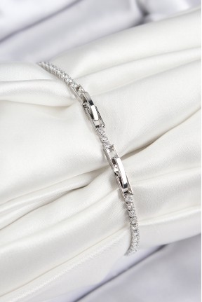 Pirinç Renkli Zirkon Taşlı Geometrik Model Gümüş Renk Kadın Bileklik Pirinç Renkli Zirkon Taşlı Geometrik Model Gümüş Renk Kadın Bileklik