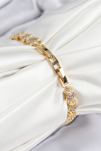 Vip Seri Pirinç Zirkon Taşlı Sıralı Yıldız Model Gold Renk Kadın Bileklik Vip Seri Pirinç Zirkon Taşlı Sıralı Yıldız Model Gold Renk Kadın Bileklik