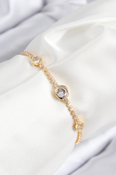Pirinç Zirkon Taşlı Daire Model Gold Renk Asansörlü Kadın Bileklik Pirinç Zirkon Taşlı Daire Model Gold Renk Asansörlü Kadın Bileklik