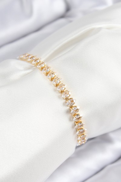 Pirinç Zirkon Taşlı Damla Model Gold Renk Asansörlü Kadın Bileklik Pirinç Zirkon Taşlı Damla Model Gold Renk Asansörlü Kadın Bileklik