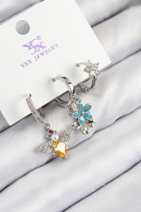 Pirinç Zirkon Taşlı 3'lü Arı Ve çiçek Model Gümüş Renk Kadın Küpe Pirinç Zirkon Taşlı 3'lü Arı Ve çiçek Model Gümüş Renk Kadın Küpe