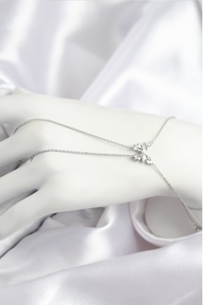 Pirinç Zirkon Taşlı Kelebek Model Gümüş Renk şahmeran Pirinç Zirkon Taşlı Kelebek Model Gümüş Renk şahmeran