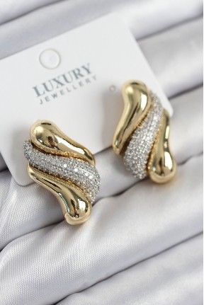 Pirinç Zirkon Taşlı Kıvrım Model Gold Renk Kadın Küpe Pirinç Zirkon Taşlı Kıvrım Model Gold Renk Kadın Küpe