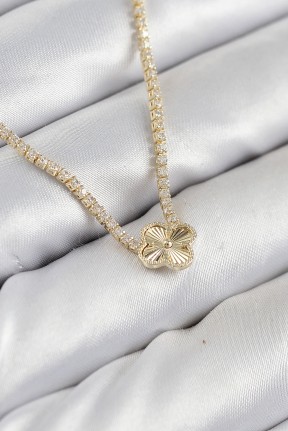 Pirinç Zirkon Taşlı Yonca Model Gold Renk Kadın Kolye Pirinç Zirkon Taşlı Yonca Model Gold Renk Kadın Kolye