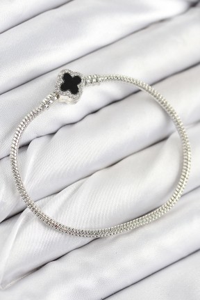 Pirinç Charm Zirkon Taşlı Yonca Model Gümüş Renk Kadın Bileklik Pirinç Charm Zirkon Taşlı Yonca Model Gümüş Renk Kadın Bileklik