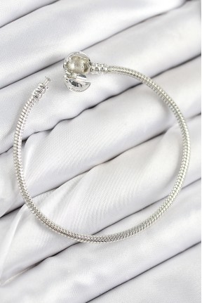Pirinç Charm Topcuk Model Gümüş Renk Kadın Bileklik Pirinç Charm Topcuk Model Gümüş Renk Kadın Bileklik