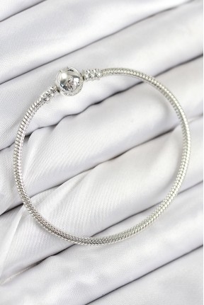 Pirinç Charm Topcuk Model Gümüş Renk Kadın Bileklik Pirinç Charm Topcuk Model Gümüş Renk Kadın Bileklik