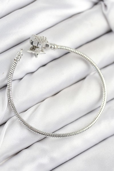 Pirinç Charm Zirkon Taşlı Yıldız Model Gümüş Renk Kadın Bileklik Pirinç Charm Zirkon Taşlı Yıldız Model Gümüş Renk Kadın Bileklik