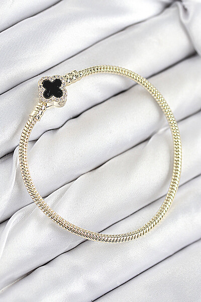 Pirinç Charm Zirkon Taşlı Yonca Model Gold Renk Kadın Bileklik Pirinç Charm Zirkon Taşlı Yonca Model Gold Renk Kadın Bileklik