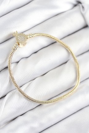 Pirinç Charm Zirkon Taşlı Taç Model Gold Renk Kadın Bileklik Pirinç Charm Zirkon Taşlı Taç Model Gold Renk Kadın Bileklik