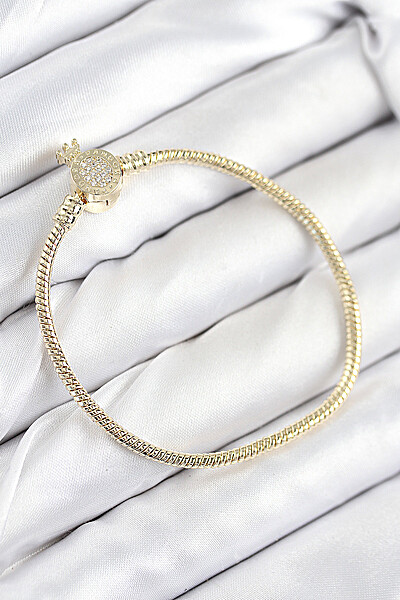 Pirinç Charm Zirkon Taşlı Taç Model Gold Renk Kadın Bileklik Pirinç Charm Zirkon Taşlı Taç Model Gold Renk Kadın Bileklik