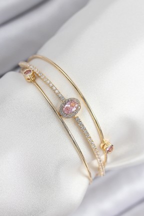 Pirinç Zirkon Taşlı Baget Model Gold Renk Kadın Bileklik Pirinç Zirkon Taşlı Baget Model Gold Renk Kadın Bileklik