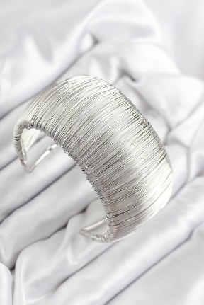 Pirinç Tel Sarma Model Gümüş Renk Kadın Bileklilk Pirinç Tel Sarma Model Gümüş Renk Kadın Bileklilk