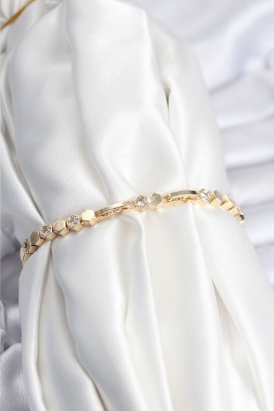 Pirinç Vip Seri Gold Renk Petek Model Kadın Bileklik Pirinç Vip Seri Gold Renk Petek Model Kadın Bileklik