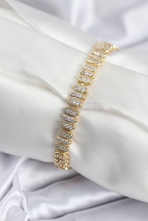 Pirinç Vip Seri Gold Renk Oval Sıralı Kadın Bileklik Pirinç Vip Seri Gold Renk Oval Sıralı Kadın Bileklik