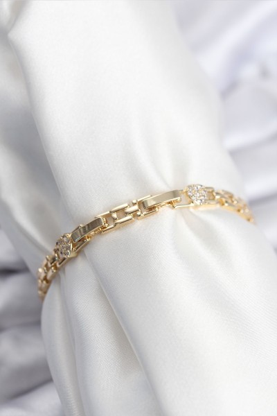 Pirinç Vip Seri Gold Renk Zincir Model Kalpli Zirkon Taşlı Kadın Bileklik Pirinç Vip Seri Gold Renk Zincir Model Kalpli Zirkon Taşlı Kadın Bileklik