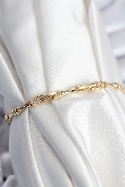 Pirinç Vip Seri Gold Renk Kemik Model Kadın Bileklik Pirinç Vip Seri Gold Renk Kemik Model Kadın Bileklik