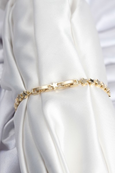 Pirinç Vip Seri Gold Renk Sıralı Yıldız Model Kadın Bileklik Pirinç Vip Seri Gold Renk Sıralı Yıldız Model Kadın Bileklik