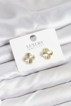 Pirinç Gold Renk Tekli Yonca Kadın Küpe Pirinç Gold Renk Tekli Yonca Kadın Küpe