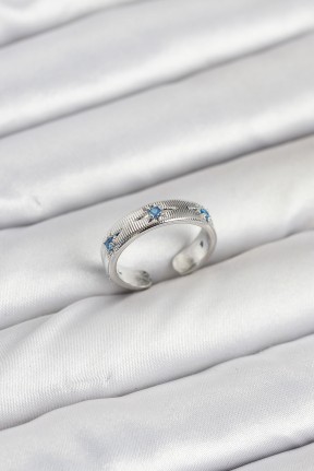 Pirinç Gümüş Renk Mavi Zirkon Taşlı Kutup Yıldızı Model Kadın Yüzük Pirinç Gümüş Renk Mavi Zirkon Taşlı Kutup Yıldızı Model Kadın Yüzük