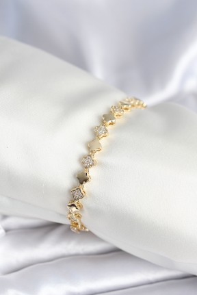 Pirinç Gold Renk Zirkon Taşlı Yonca Model Kadın Bileklik Pirinç Gold Renk Zirkon Taşlı Yonca Model Kadın Bileklik