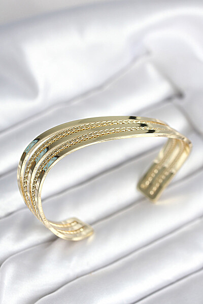 Eğik şerit Model Gold Renk Pirinç Kadın Bileklik Eğik şerit Model Gold Renk Pirinç Kadın Bileklik
