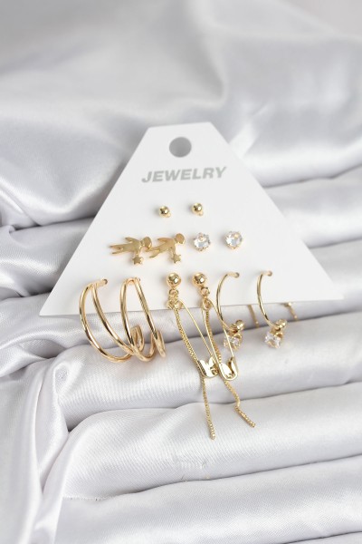 Pirinç Gold Renk 6 çiftli Kadın Küpe Seti Pirinç Gold Renk 6 çiftli Kadın Küpe Seti
