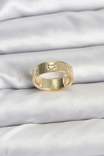 Gold Renk Model Kadın Yüzük Gold Renk Model Kadın Yüzük