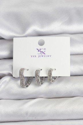 Gümüş Renk Pirinç Zirkon Taşlı Kalpli Kadın Küpe