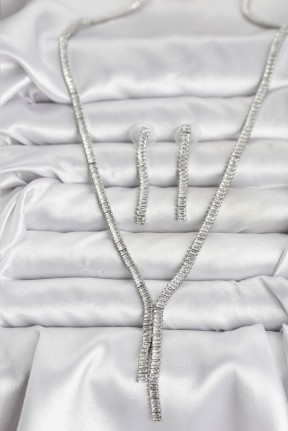 Gümüş Renk Baget Zirkon Taşlı Kadın Kolye Küpe Set Gümüş Renk Baget Zirkon Taşlı Kadın Kolye Küpe Set