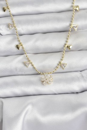 Pirinç Gold Renk Zirkon Taşlı çiçek Model Kadın Kolye Pirinç Gold Renk Zirkon Taşlı çiçek Model Kadın Kolye