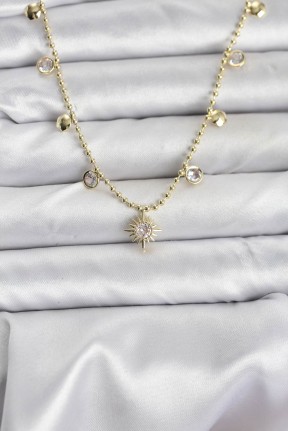 Zirkon Taşlı Kutup Yıldızı Model Pirinç Gold Renk Kadın Kolye Zirkon Taşlı Kutup Yıldızı Model Pirinç Gold Renk Kadın Kolye