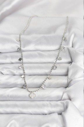 Pirinç Gümüş Renk Yonca Model Kadın Kolye Pirinç Gümüş Renk Yonca Model Kadın Kolye