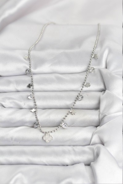 Pirinç Gümüş Renk Yonca Model Kadın Kolye Pirinç Gümüş Renk Yonca Model Kadın Kolye