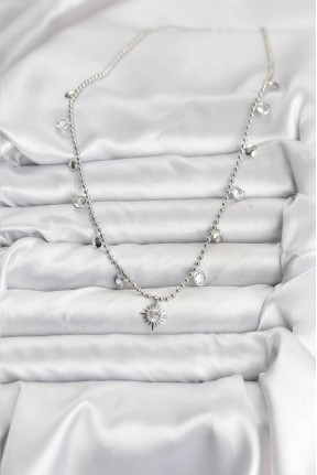 Zirkon Taşlı Kutup Yıldızı Model Pirinç Gümüş Renk Kadın Kolye Zirkon Taşlı Kutup Yıldızı Model Pirinç Gümüş Renk Kadın Kolye