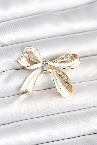 Beyaz Renk Fiyonk Model Broş