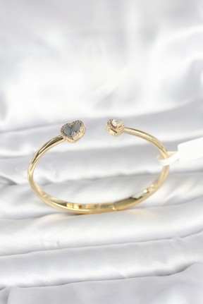 Pirinç Gold Renk Kalpli Model Kadın Kelepçe Bileklik Pirinç Gold Renk Kalpli Model Kadın Kelepçe Bileklik