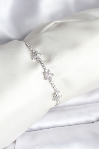 Yıldız Model Zirkon Taşlı Gümüş Renk Pirinç Su Yolu Kadın Bileklik Yıldız Model Zirkon Taşlı Gümüş Renk Pirinç Su Yolu Kadın Bileklik