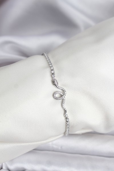 Yılan Model Zirkon Taşlı Gümüş Renk Pirinç Su Yolu Kadın Bileklik Yılan Model Zirkon Taşlı Gümüş Renk Pirinç Su Yolu Kadın Bileklik