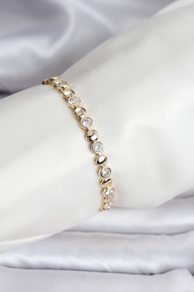 14k Gold Renk Kaplama Zirkon Taşlı Cm Kadın Bileklik 14k Gold Renk Kaplama Zirkon Taşlı Cm Kadın Bileklik