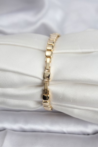 14k Gold Renk Kaplama Zirkon Taşlı Cm Kadın Bileklik 14k Gold Renk Kaplama Zirkon Taşlı Cm Kadın Bileklik