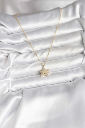 Pirinç Gold Renk Zincirli Yıldızlı Model Kadın Kolye Pirinç Gold Renk Zincirli Yıldızlı Model Kadın Kolye