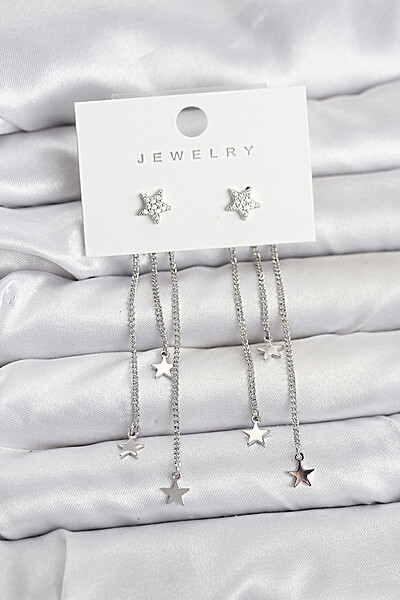 Yıldız Model Gümüş Renk Pirinç Sallantılı Kadın Küpe Yıldız Model Gümüş Renk Pirinç Sallantılı Kadın Küpe