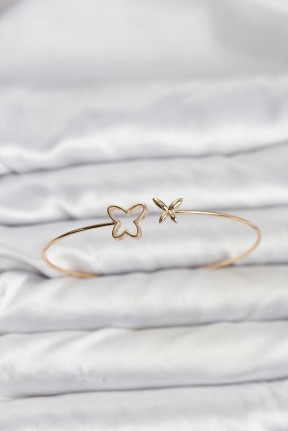 Kelebek Model Gold Renk Bileklik Kelebek Model Gold Renk Bileklik