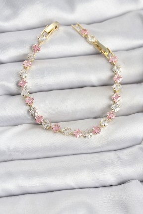 Kare Zirkon Taşlı Gold Renk Kadın Bileklik Kare Zirkon Taşlı Gold Renk Kadın Bileklik