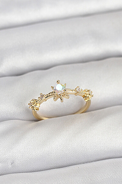 Gold Renk Pirinç Yıldız Model Kadın Yüzük Gold Renk Pirinç Yıldız Model Kadın Yüzük